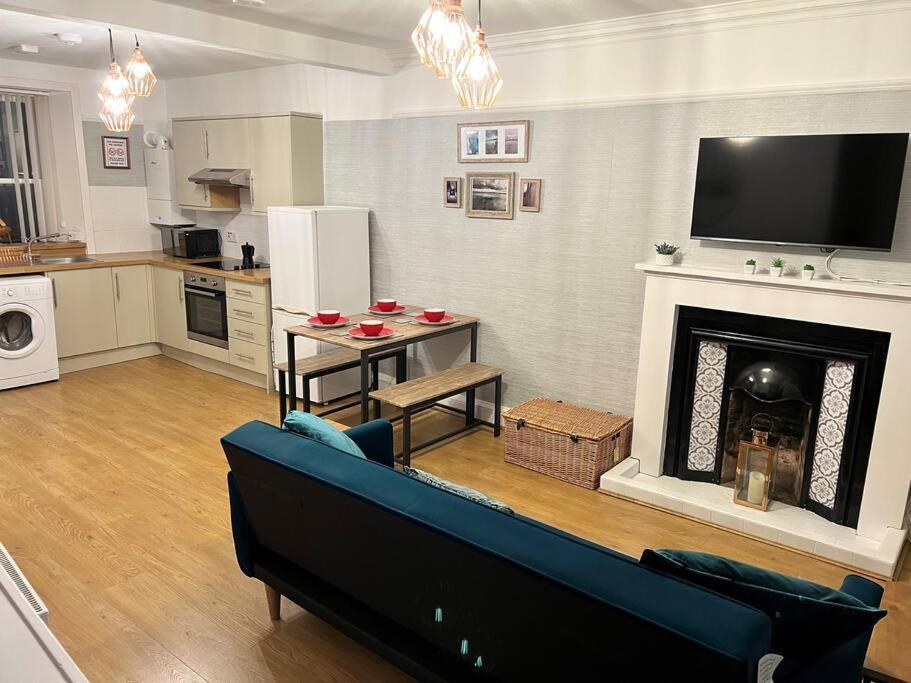 Harris Apartment มอนโทรส ภายนอก รูปภาพ